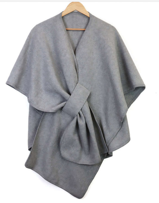 Pom Pull Through Poncho Grey